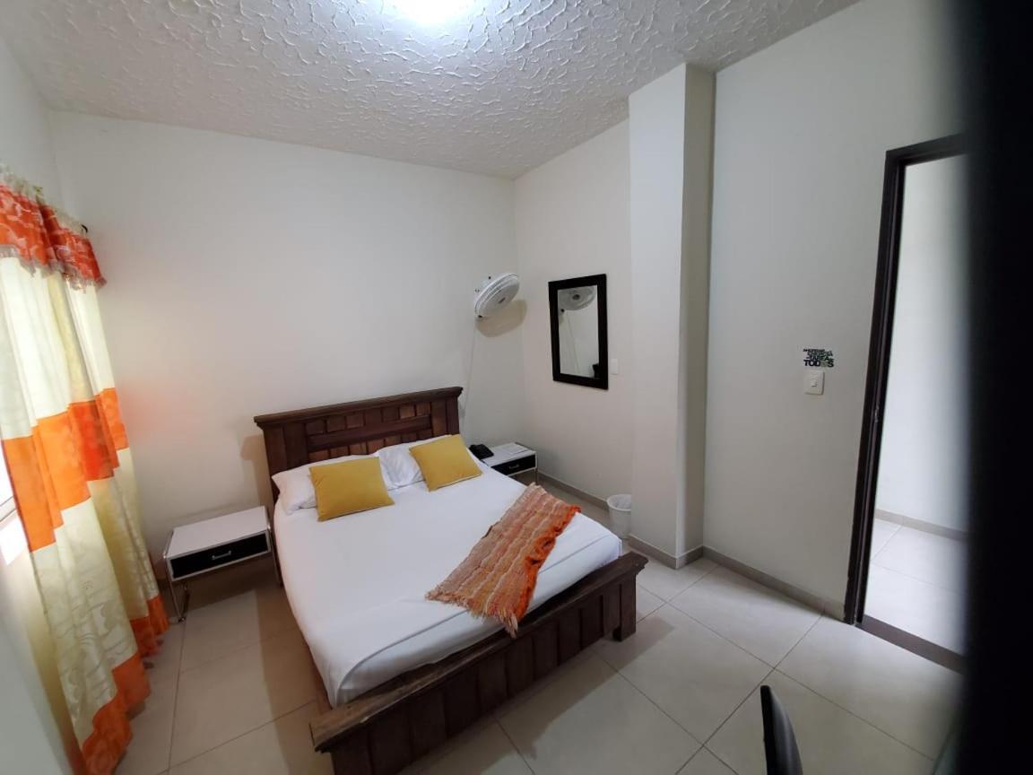 Hotel Cataluna 페레이라 외부 사진